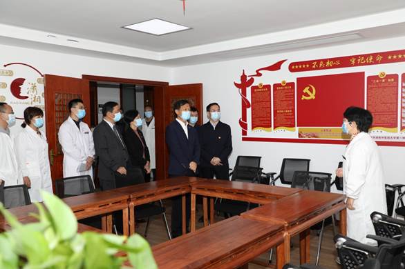 说明: D:\2020年工作资料\宣传工作\20201019省卫健委中医附一调研\新建文件夹\查看门诊第一党支部（治未病中心）.JPG